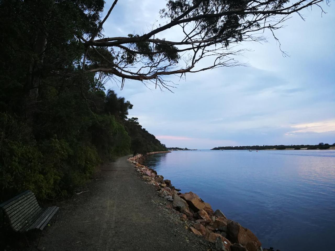 Kalimna Woods Cottages Lakes Entrance Exteriör bild