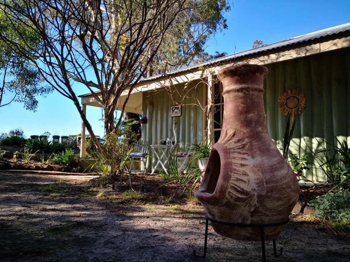 Kalimna Woods Cottages Lakes Entrance Exteriör bild
